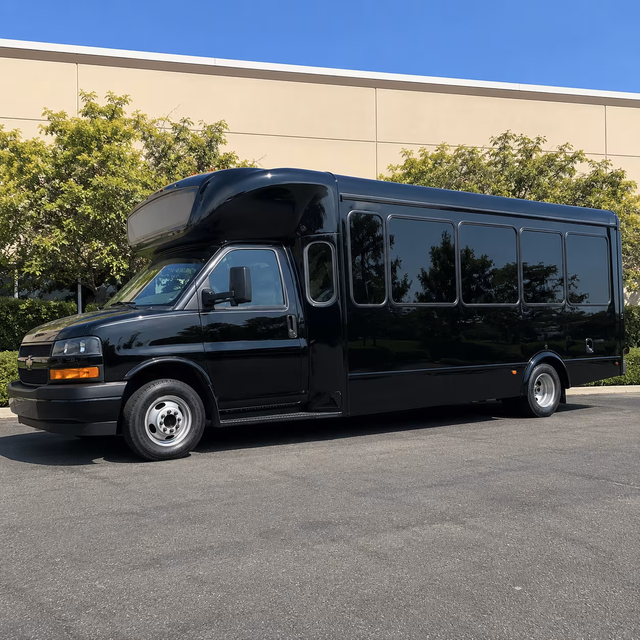 Fort Lauderdale Concert & Music Festival Transportation party bus exterior