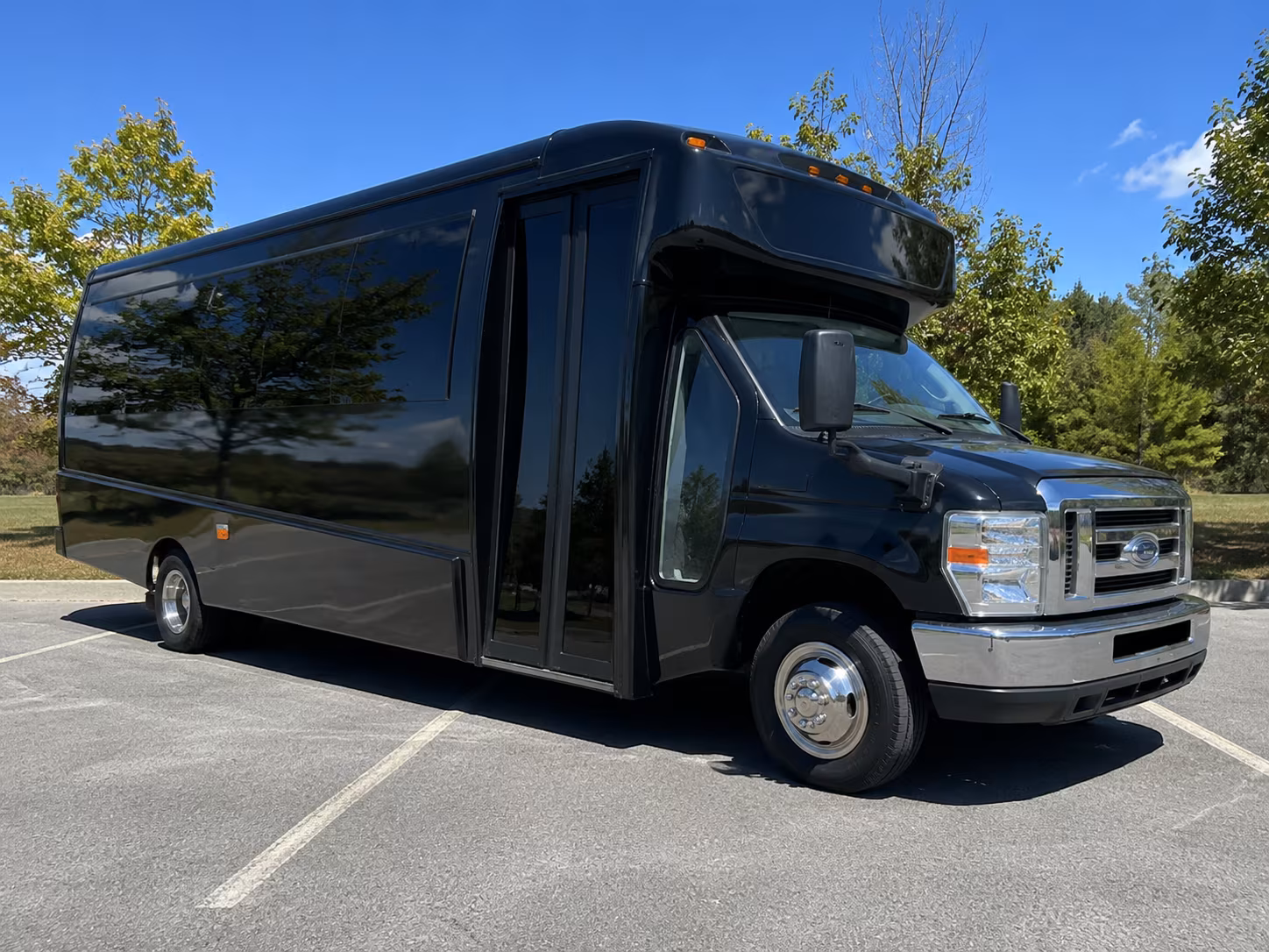 Fort Lauderdale Corporate Transportation party bus exterior