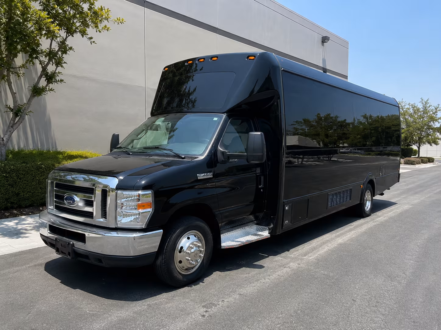Fort Lauderdale Sporting Event Transportation party bus exterior