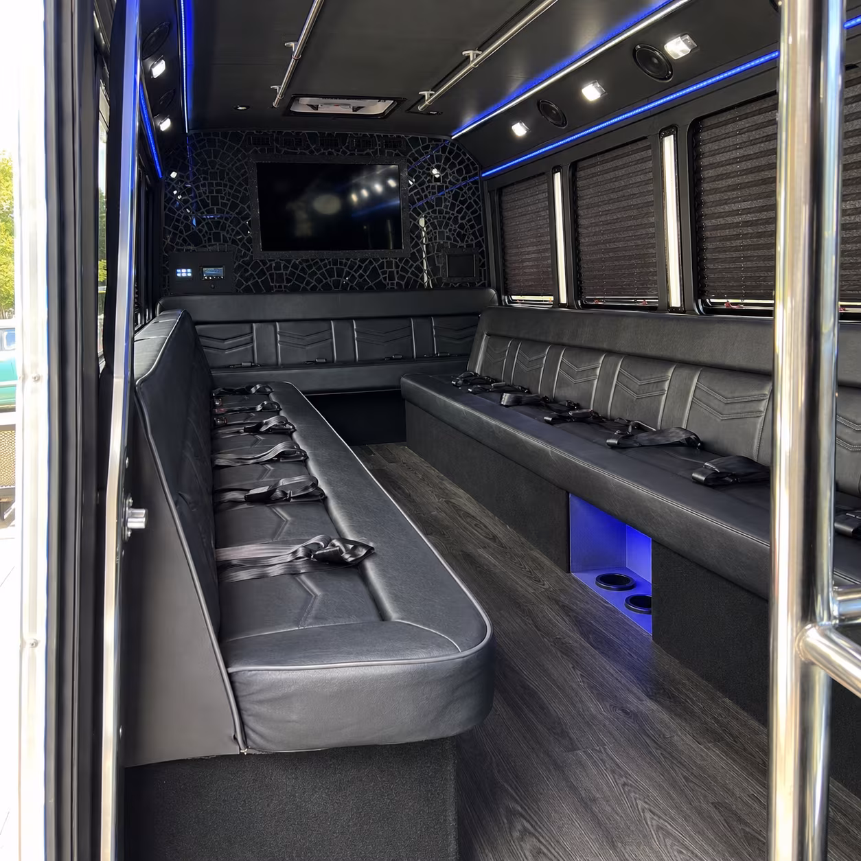 Fort Lauderdale Winery Tour & Pub Crawl Transportation party bus exterior