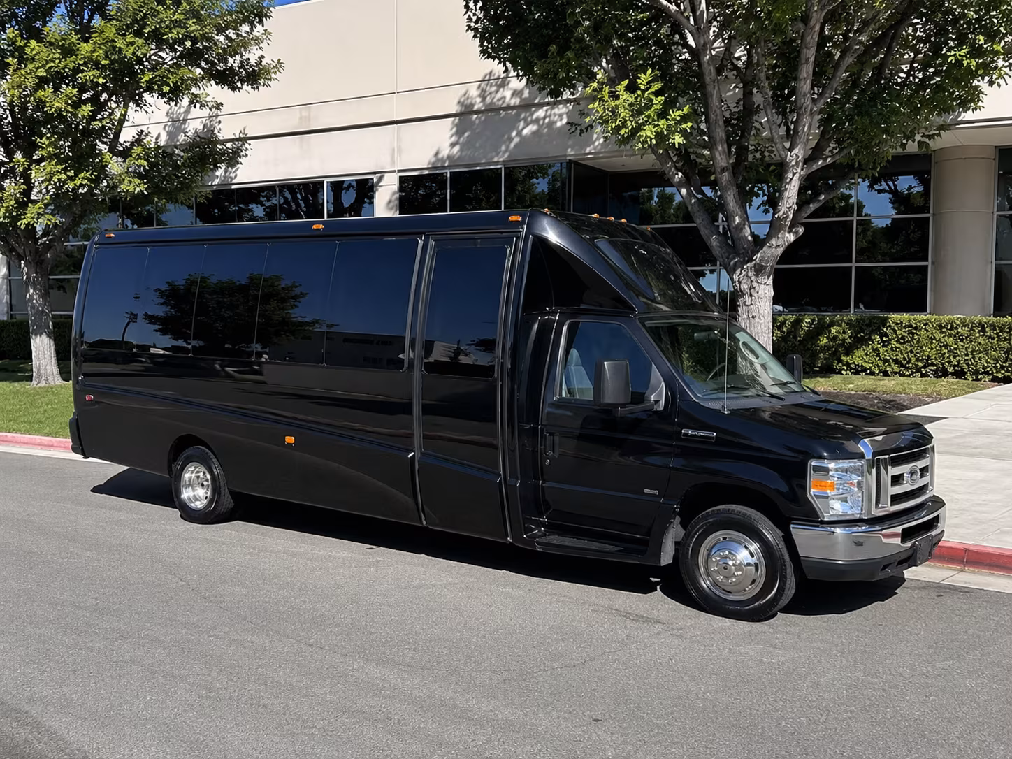 Pembroke Pines Homecoming & Prom Party Bus Rentals