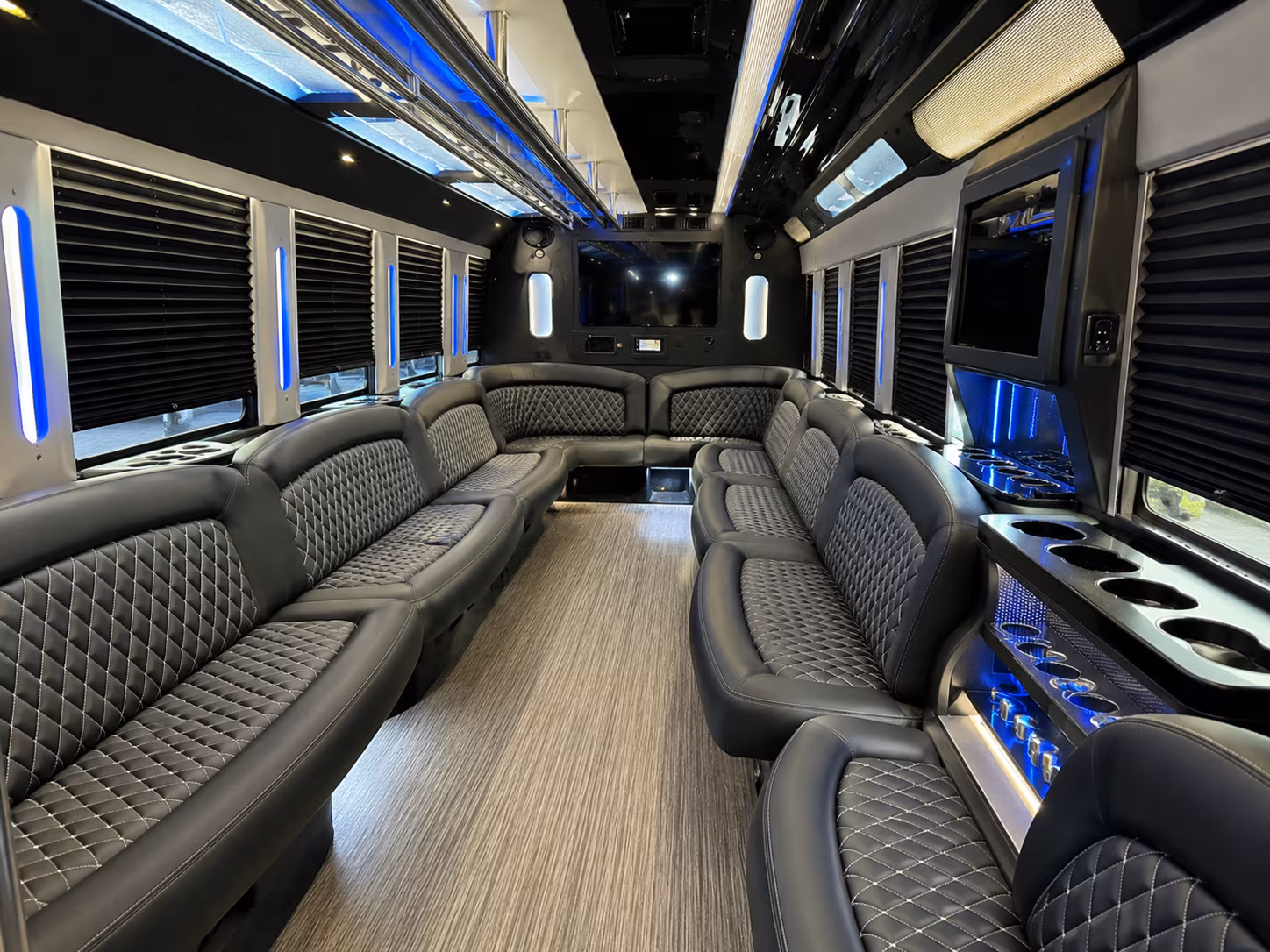 Pompano Beach Homecoming & Prom Party Bus Rentals