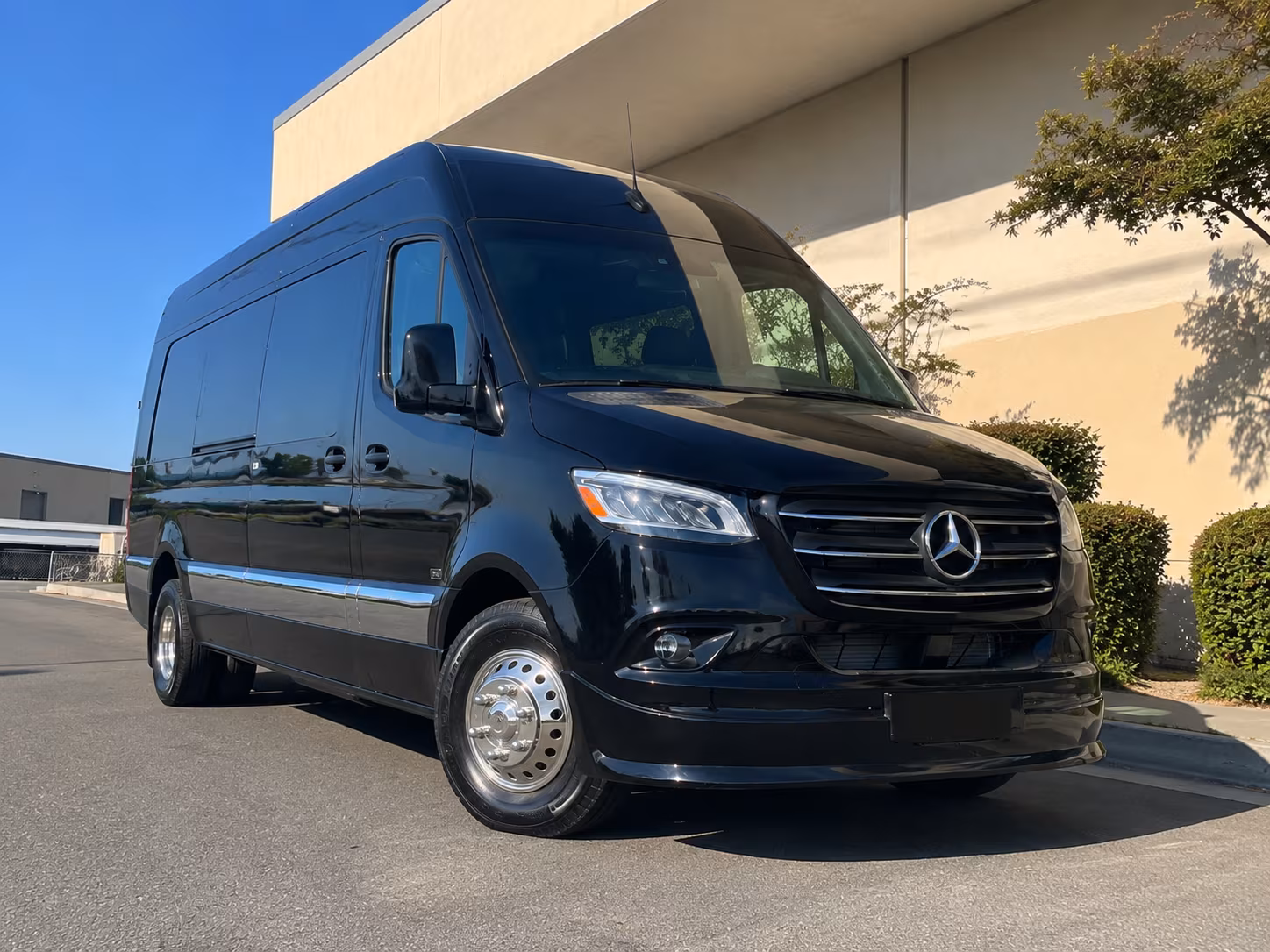 14 Passenger Sprinter Limo Exterior