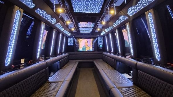 fort lauderdale 25 passenger party bus rental