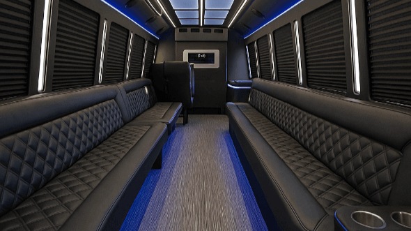 plantation 20 passenger party bus